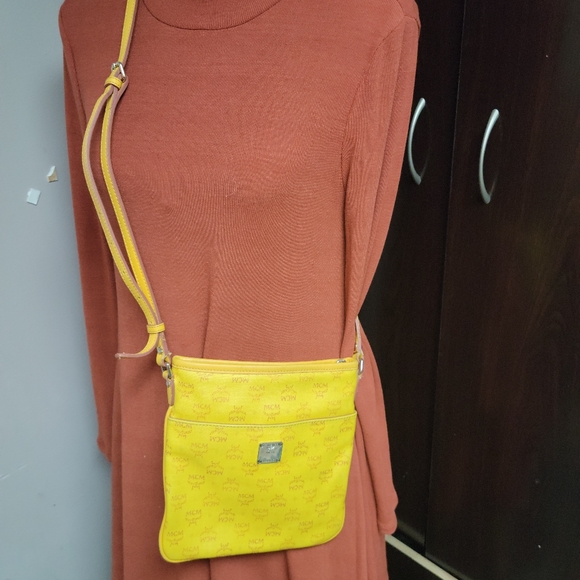 100% Authentic MCM small crossbody bag - Picture 12 of 12